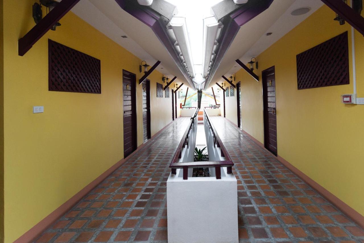 Yellow Tique Hotel Lampang Luaran gambar