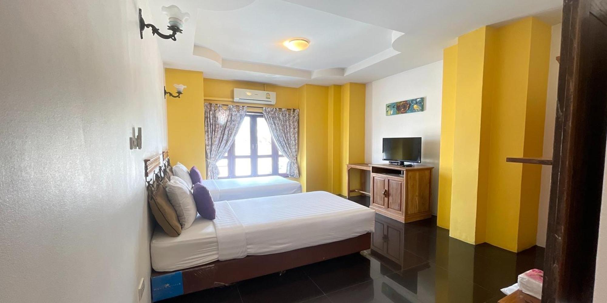 Yellow Tique Hotel Lampang Luaran gambar